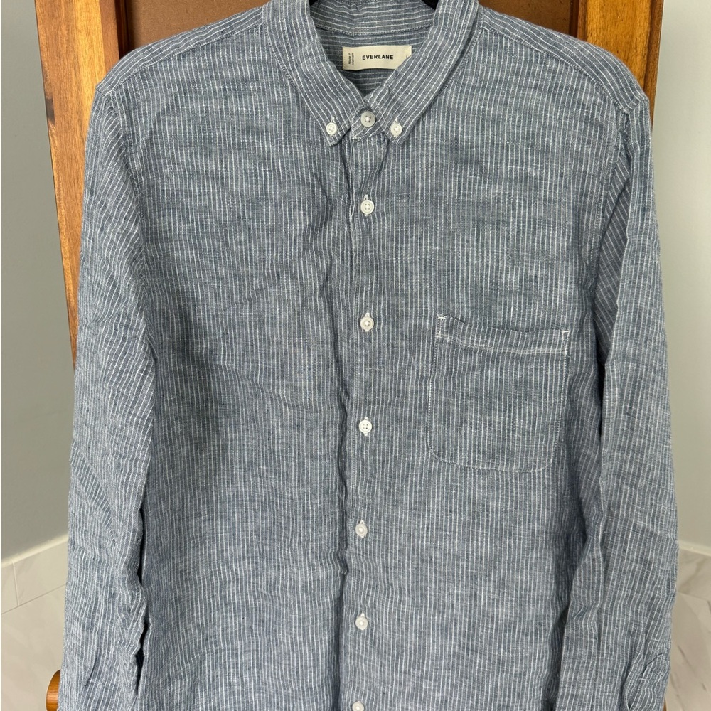 Everlane Men's Gray Striped Button Down Shirt